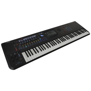 Yamaha MONTAGE M7 76-Key Synthesizer